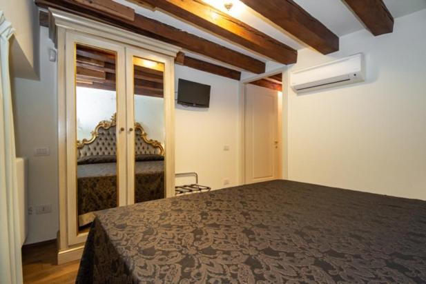 Luxury Apartment San Marco Experience เวนิส ภายนอก รูปภาพ